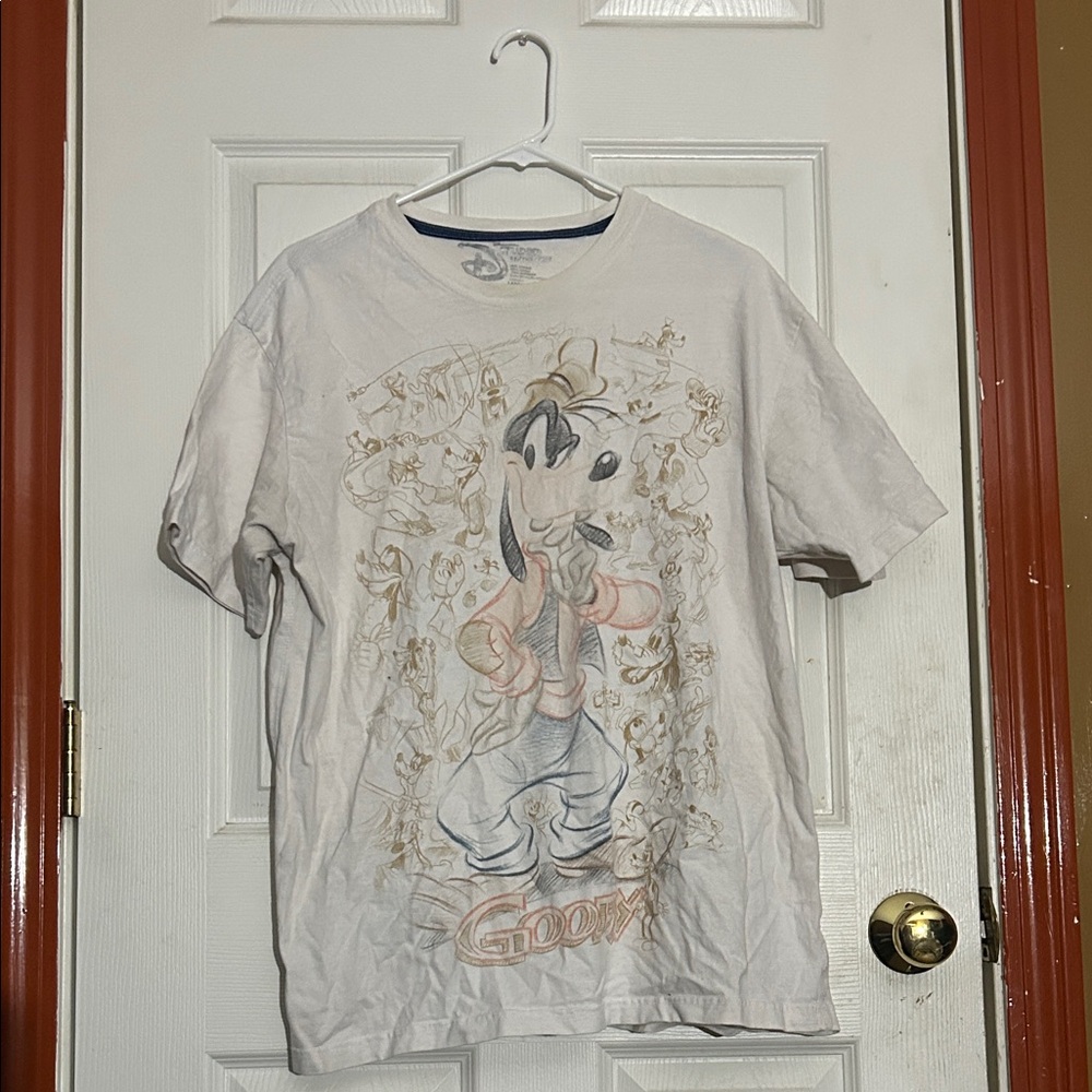 Disney Goofy Large  T-shirt Disney Store 2000s Disney Studio Collection